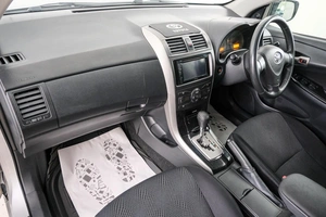 Универсал Toyota Corolla Fielder 2010 года, 899000 рублей, Красноярск