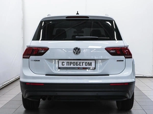 Внедорожник Volkswagen Tiguan 2019 года, 2349000 рублей, Красноярск