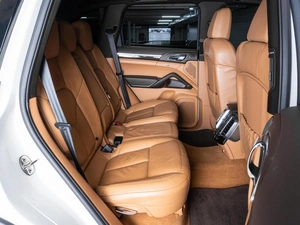 Внедорожник Porsche Cayenne 2011 года, 2850000 рублей, Ставрополь