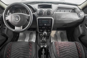 Внедорожник Renault Duster 2012 года, 889000 рублей, Барнаул