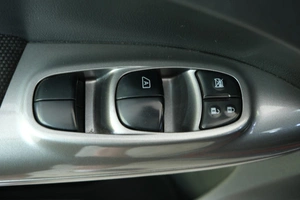 Внедорожник Nissan Juke 2011 года, 1139000 рублей, Омск