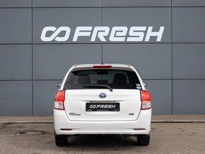 Универсал Toyota Corolla Fielder 2014 года, 1170000 рублей, Краснодар