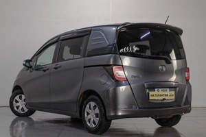 Минивэн Honda Freed 2011 года, 1099000 рублей, Челябинск