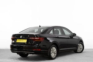 Седан Volkswagen Jetta 2018 года, 1349000 рублей, Барнаул