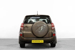 Внедорожник Toyota RAV4 2011 года, 1449000 рублей, Барнаул