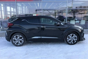 Внедорожник Toyota C-HR 2018 года, 2190000 рублей, Солонцы