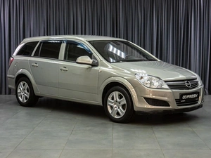 Универсал Opel Astra 2010 года, 669000 рублей, Тюмень