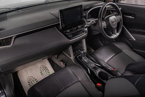 Внедорожник Toyota Corolla Cross 2022 года, 2749000 рублей, Томск