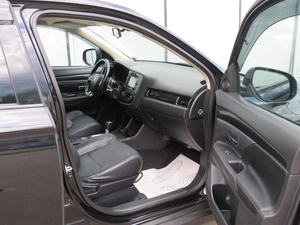 Внедорожник Mitsubishi Outlander 2016 года, 1995000 рублей, Брянск