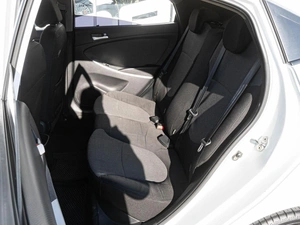 Седан Hyundai Solaris 2013 года, 988000 рублей, Краснодар