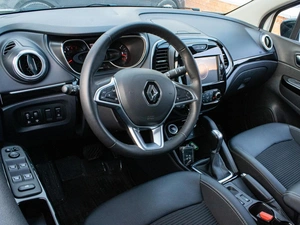 Внедорожник Renault Kaptur 2021 года, 1800000 рублей, Петрозаводск