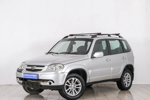 Внедорожник Chevrolet Niva 2011 года, 599000 рублей, Красноярск