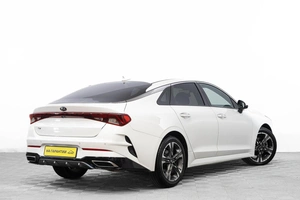 Седан Kia K5 2021 года, 2409000 рублей, Барнаул