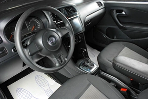 Седан Volkswagen Polo 2012 года, 779000 рублей, Тюмень