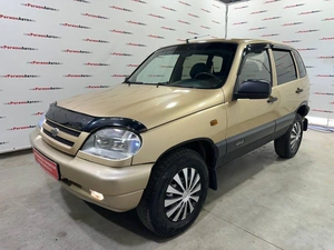 Внедорожник Chevrolet Niva 2004 года, 355000 рублей, Красноярск