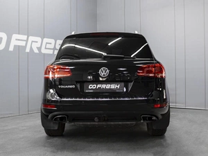 Внедорожник Volkswagen Touareg 2014 года, 2280000 рублей, Омск