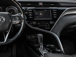 Седан Toyota Camry 2018 года, 2269000 рублей, Кирилловка