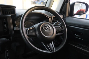 Минивэн Toyota Roomy 2019 года, 1099000 рублей, Омск
