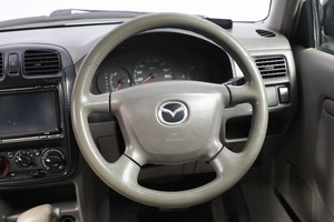 Хетчбэк Mazda Demio 2000 года, 349000 рублей, Новосибирск