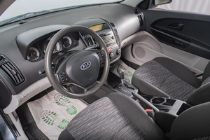 Хетчбэк Kia Ceed 2007 года, 709000 рублей, Томск