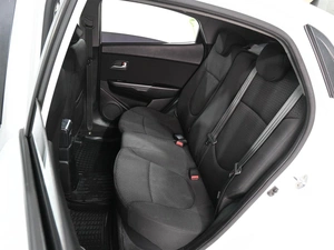 Седан Kia Rio 2016 года, 1179000 рублей, Ростов-на-Дону