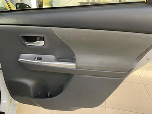 Универсал Toyota Prius Alpha 2013 года, 1247000 рублей, Солонцы