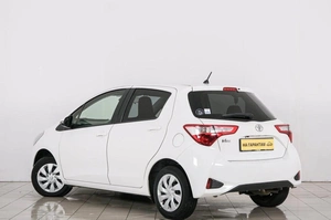 Хетчбэк Toyota Vitz 2019 года, 959000 рублей, Красноярск