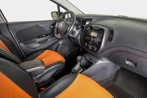 Внедорожник Renault Kaptur 2017 года, 1289000 рублей, Пермь