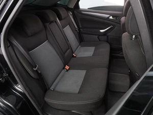 Седан Ford Mondeo 2011 года, 899000 рублей, Воронеж