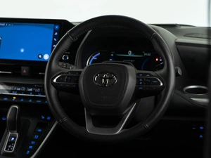 Минивэн Toyota Voxy 2022 года, 3547077 рублей, Москва