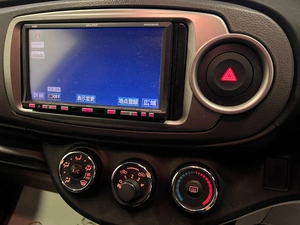 Хетчбэк Toyota Vitz 2013 года, 839000 рублей, Красноярск