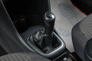 Седан Volkswagen Polo 2011 года, 699000 рублей, Тюмень