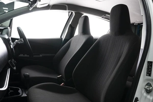 Хетчбэк Toyota Vitz 2019 года, 990000 рублей, Омск