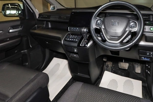 Минивэн Honda Stepwgn Spada 2020 года, 2349000 рублей, Новосибирск