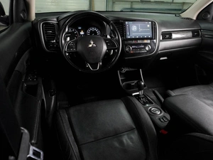 Внедорожник Mitsubishi Outlander 2016 года, 1599000 рублей, Воронеж
