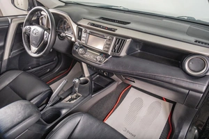 Внедорожник Toyota RAV4 2013 года, 2079000 рублей, Томск