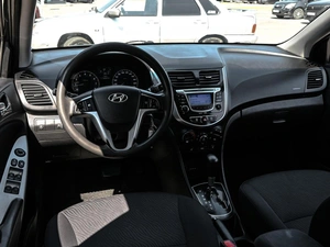 Седан Hyundai Solaris 2013 года, 899000 рублей, Волгоград