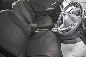 Хетчбэк Honda Fit 2012 года, 1039000 рублей, Кемерово