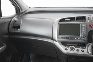 Минивэн Honda Stream 2012 года, 1309000 рублей, Кемерово