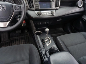 Внедорожник Toyota RAV4 2013 года, 1649000 рублей, Саратов