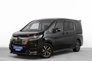 Минивэн Honda Stepwgn 2017 года, 1999000 рублей, Барнаул