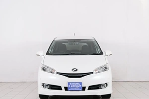 Минивэн Toyota Wish 2015 года, 2099000 рублей, Красноярск
