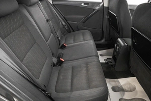 Внедорожник Volkswagen Tiguan 2014 года, 1259000 рублей, Барнаул