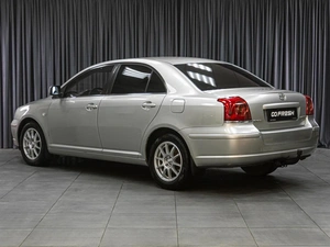 Седан Toyota Avensis 2004 года, 699000 рублей, Тюмень