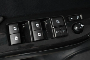 Пикап Toyota Hilux 2018 года, 2739000 рублей, Тюмень