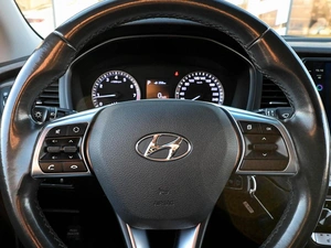 Седан Hyundai Sonata 2017 года, 1690000 рублей, Волгоград