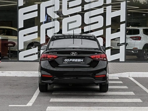Седан Hyundai Solaris 2018 года, 1099000 рублей, Волгоград