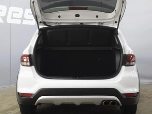 Хетчбэк Kia Rio X-Line 2018 года, 1450000 рублей, Омск