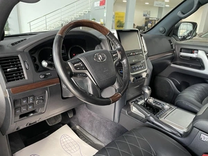 Внедорожник Toyota Land Cruiser 2018 года, 6397000 рублей, Солонцы