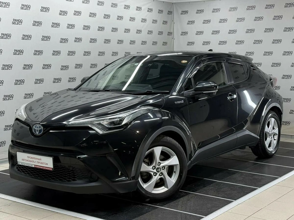Внедорожник Toyota C-HR 2018 года, 1957000 рублей, Красноярск